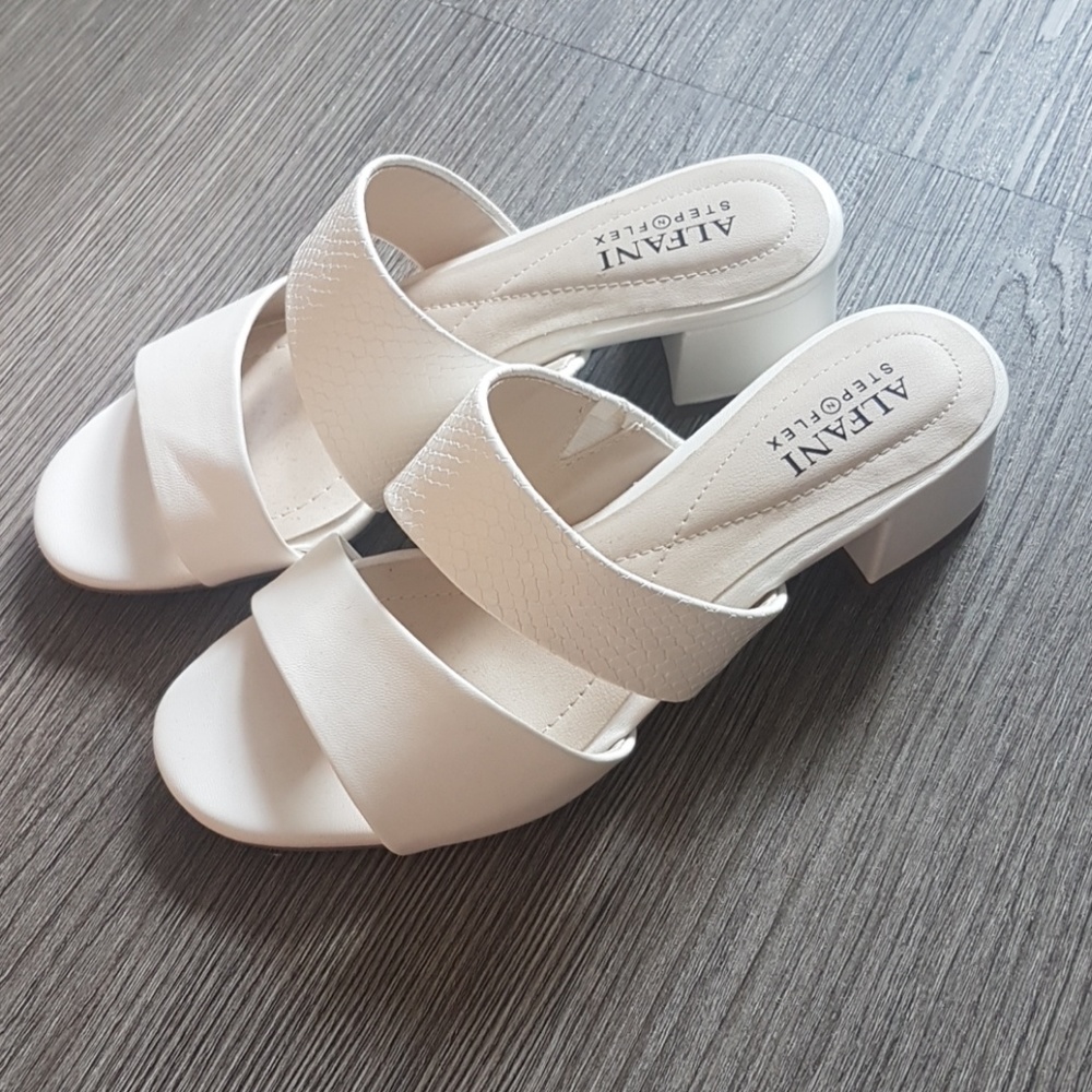 White Alfani Shoes Size 5.5